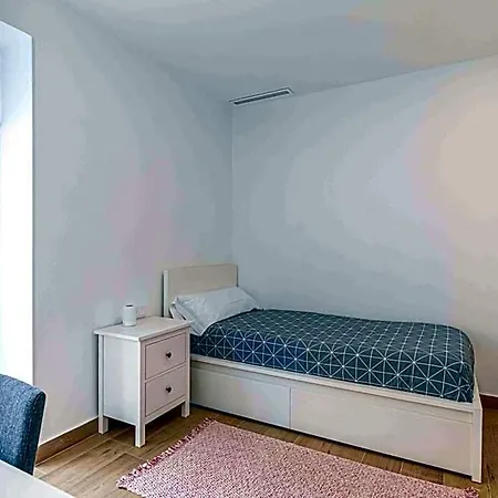 Residencia Demar Hotel *
